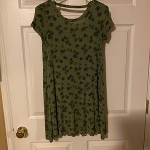 Forever 21 dress size small olive with black daisy design open back